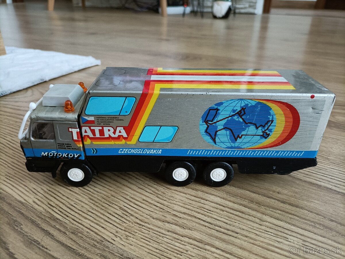 Tatra 815 kdn kolem sveta