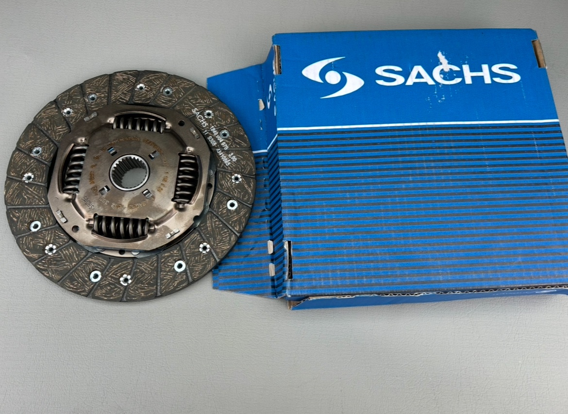Predam novu komplet spojkovu sadu Sachs na Mercedes