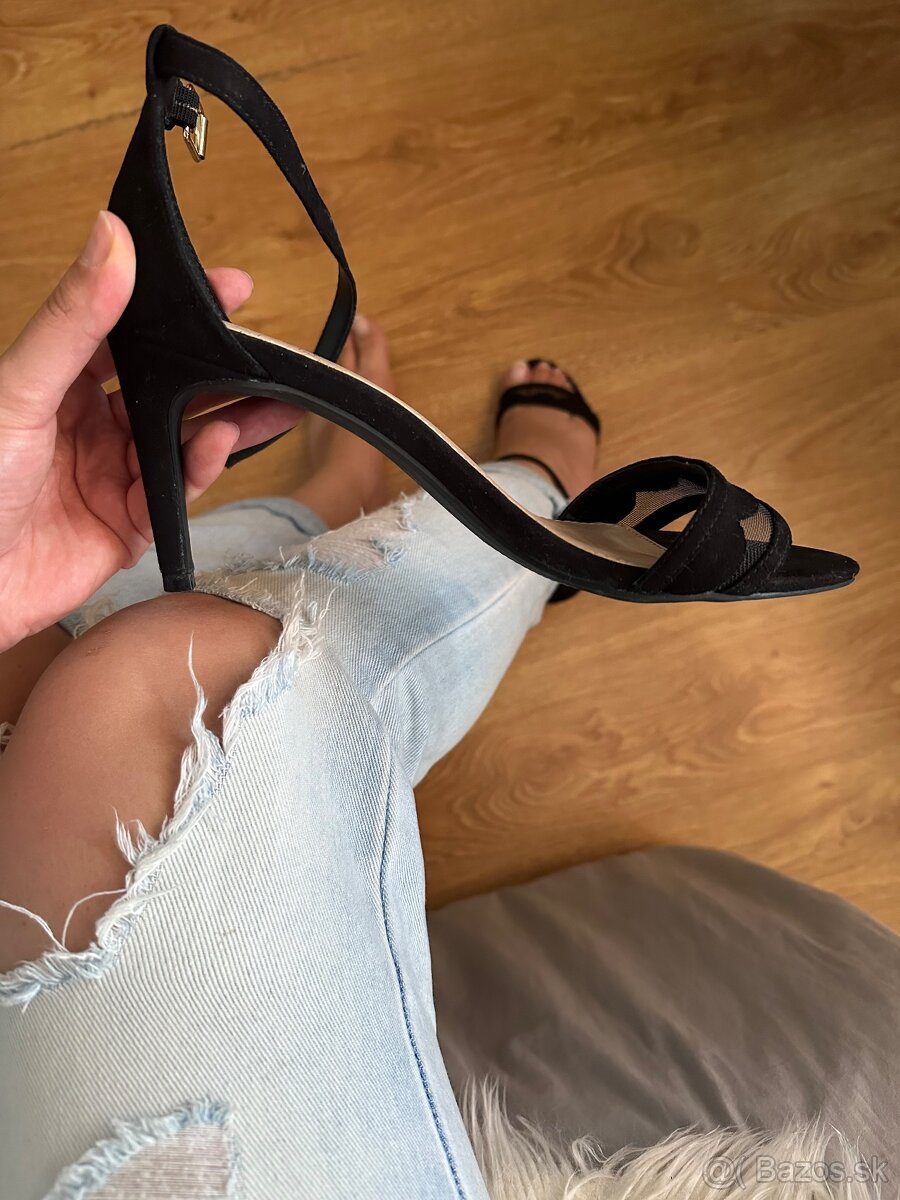 Predám dámske sandále