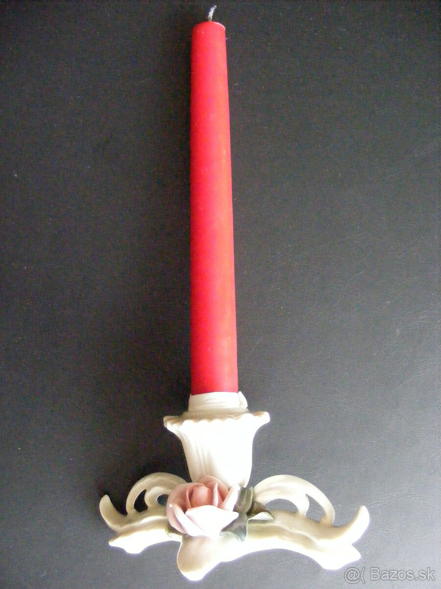 porcelánový svietnik