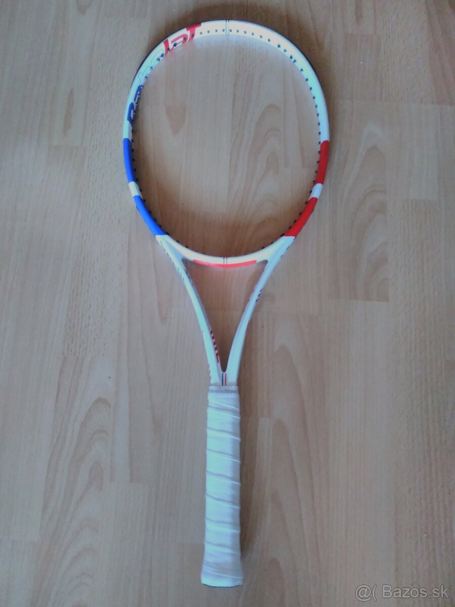 Predám tenisovú raketu BABOLAT PURE STRIKE 2020