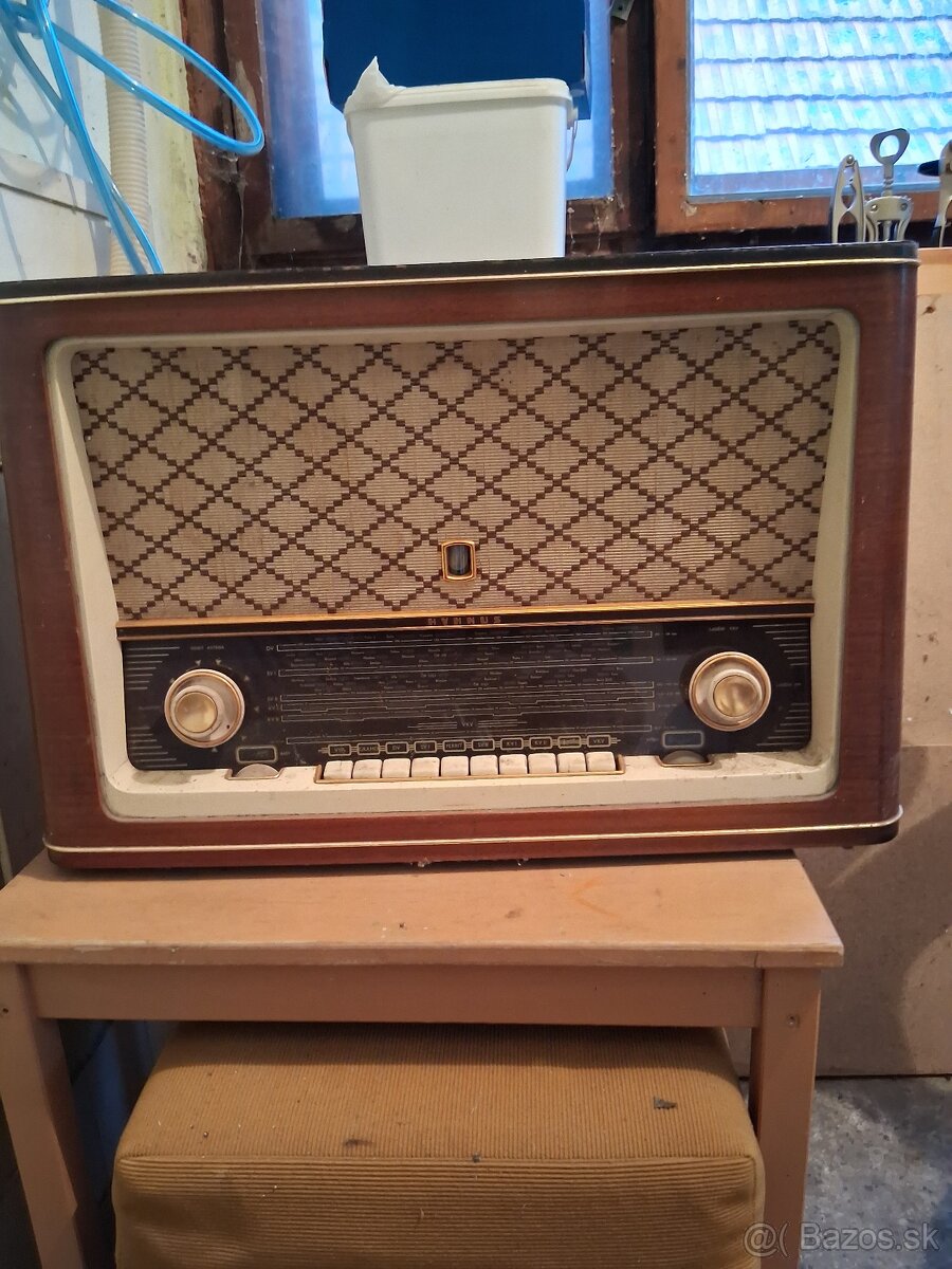 Stare radio Hymnus