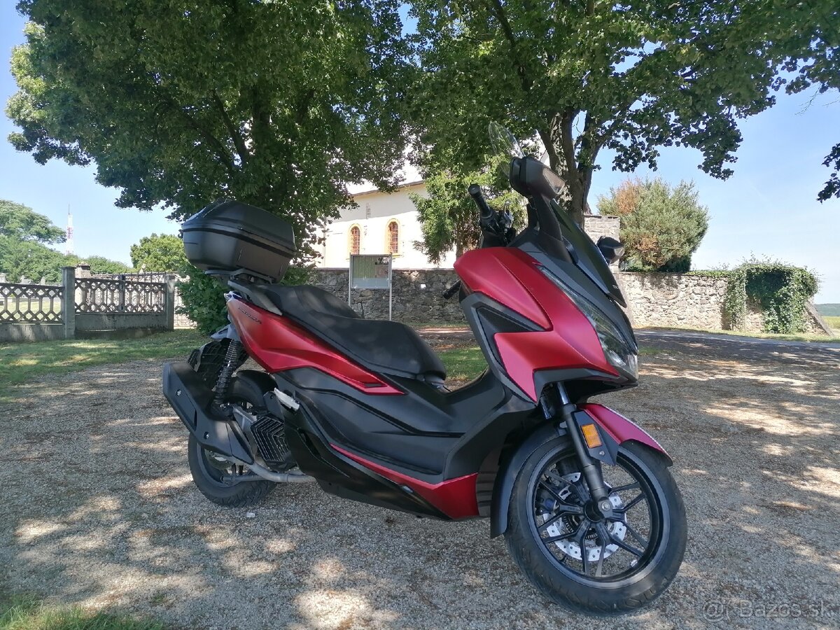 Honda Forza 125