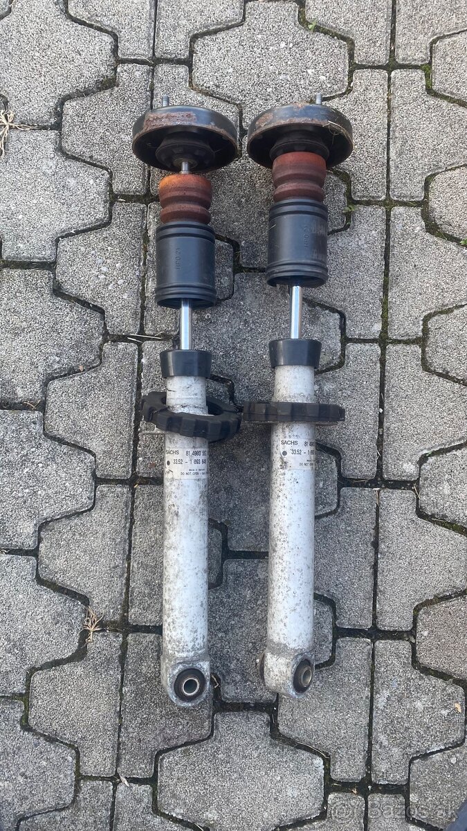 Bmw e39 zadne tlmiče sedan