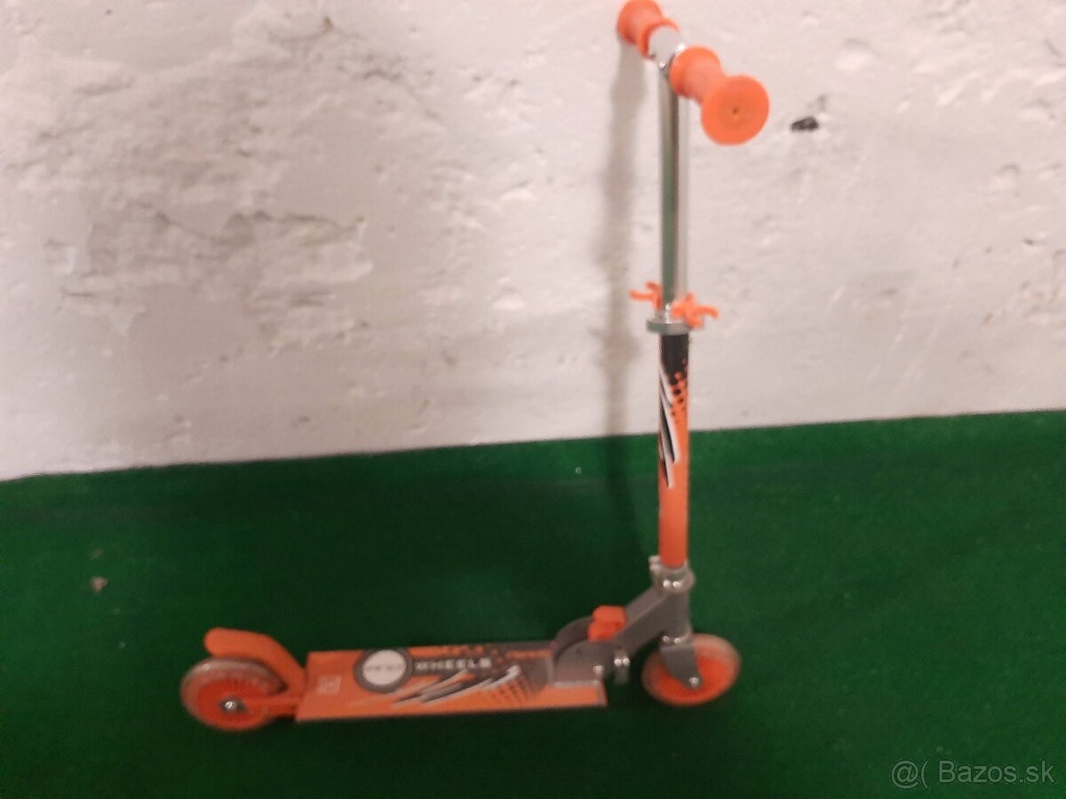 predam detskú kolobežku v dobrom stave