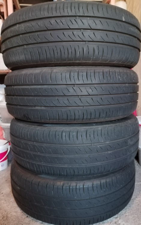 Predam letné pneumatiky 185/60r15