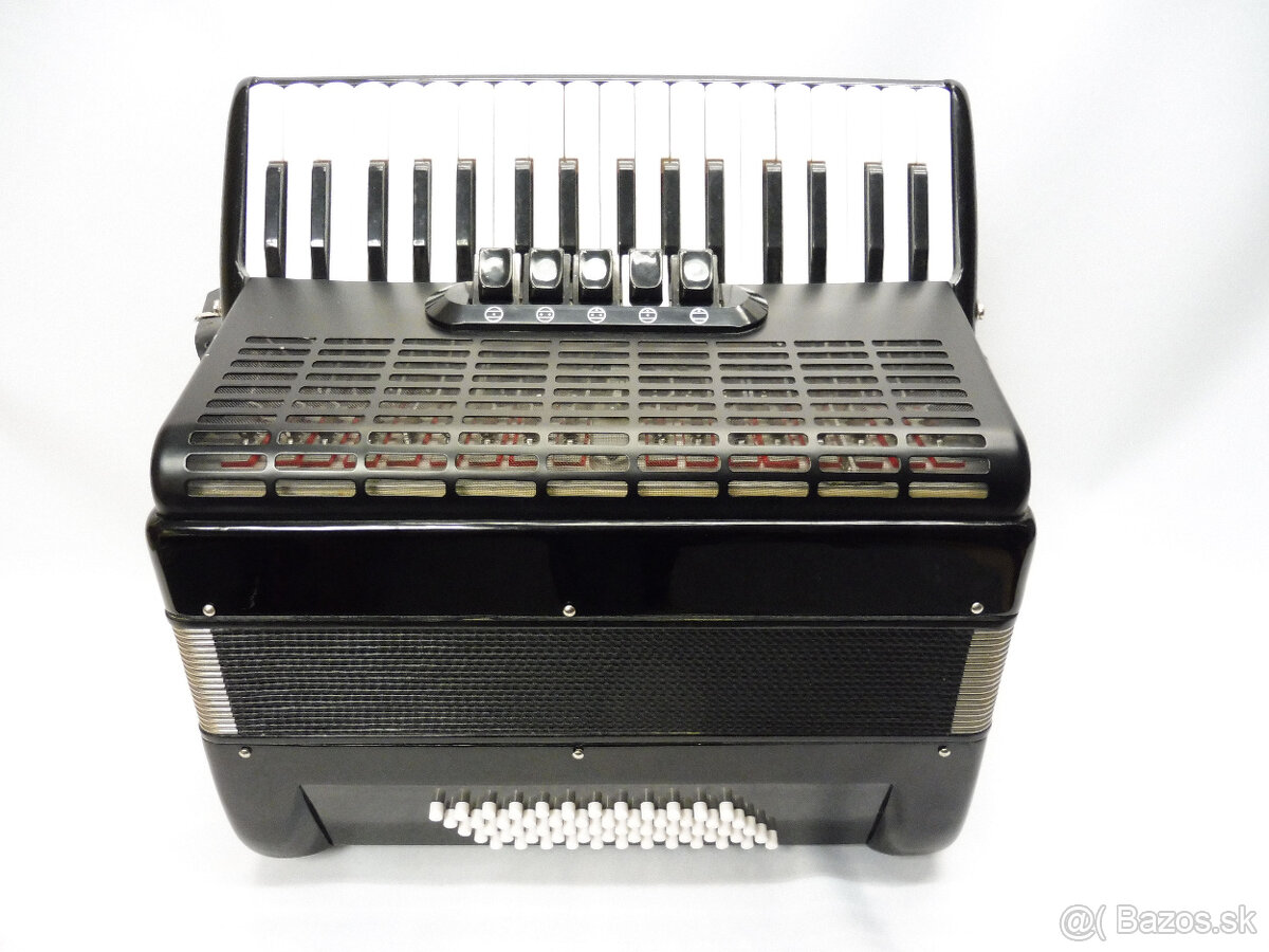 Predám akordeón Latone Masterchord 60