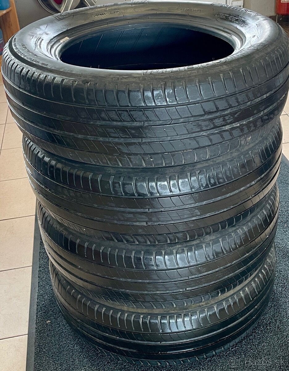 215/65 R17 99V Michelin Primacy 3