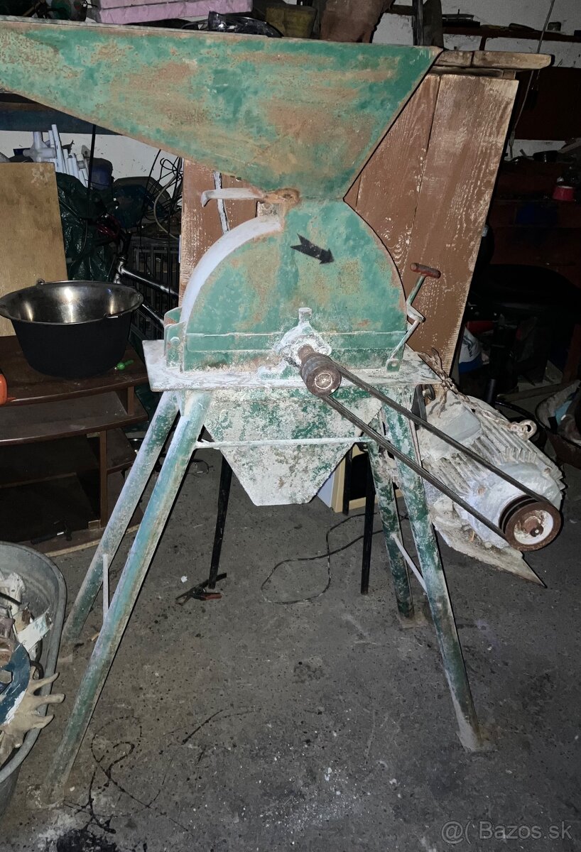 Predam kladivkovy  šrotovnik