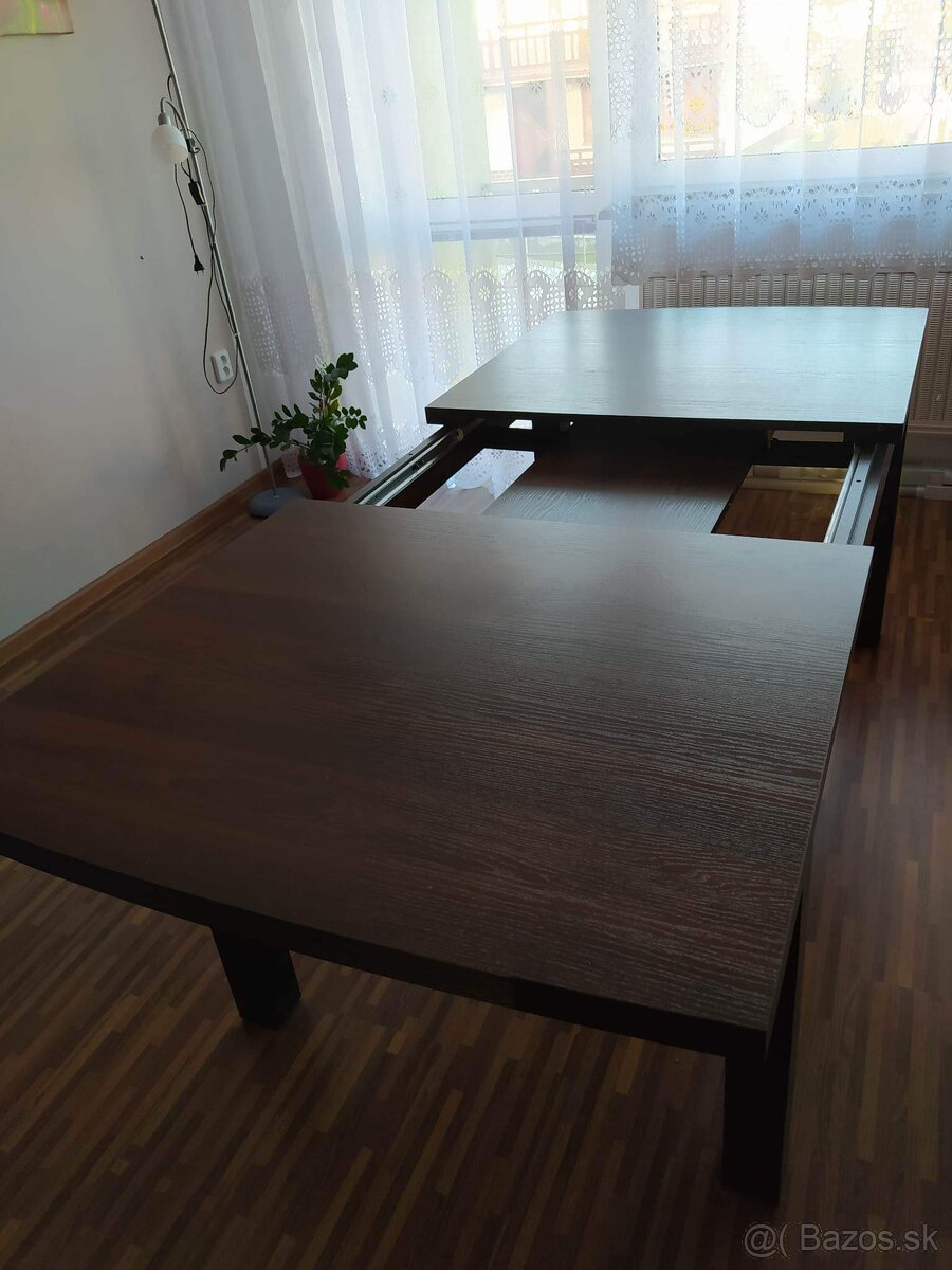 Stôl na predaj