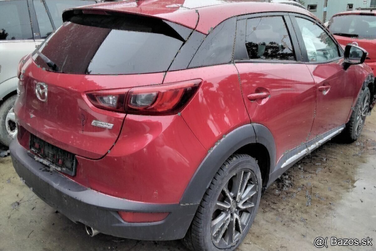 Mazda CX-3 2.0 AWD 2015 4x4 predám DVERE, MOTOR PE, PREVODOV
