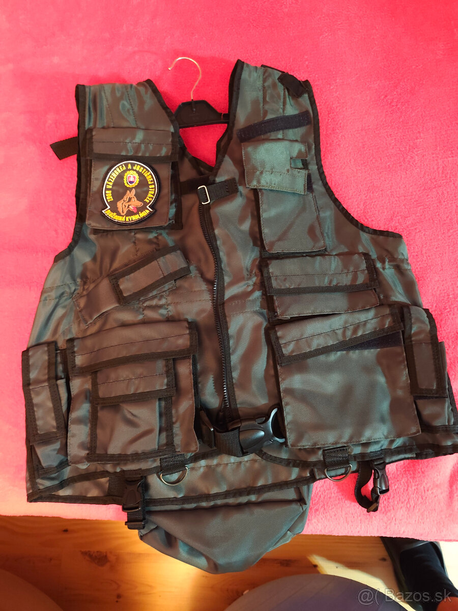 takticka vesta pre psovoda
