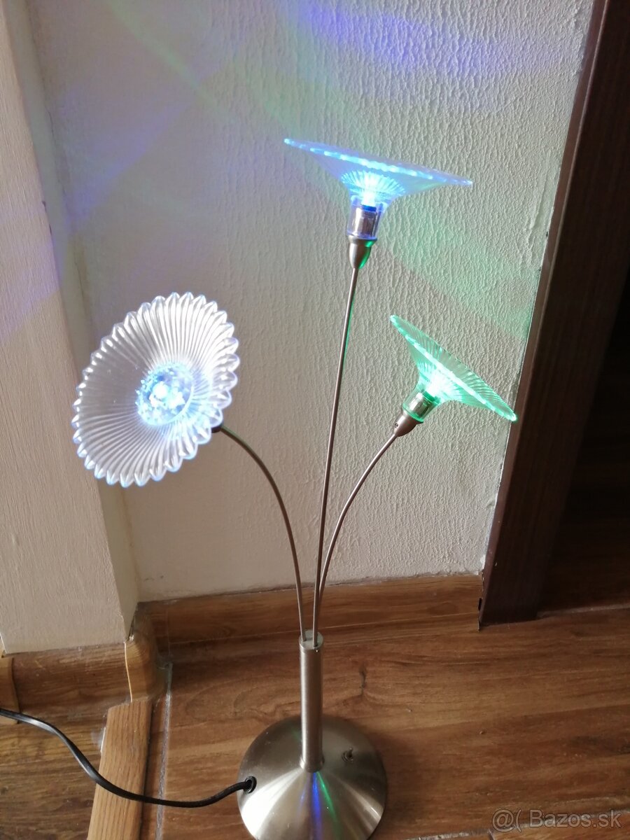 Lampa kvety