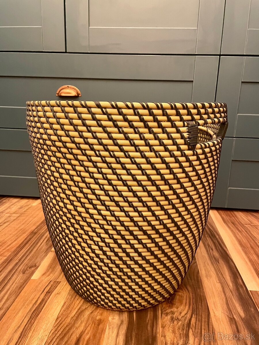 Veľký kvetináč 32cm
