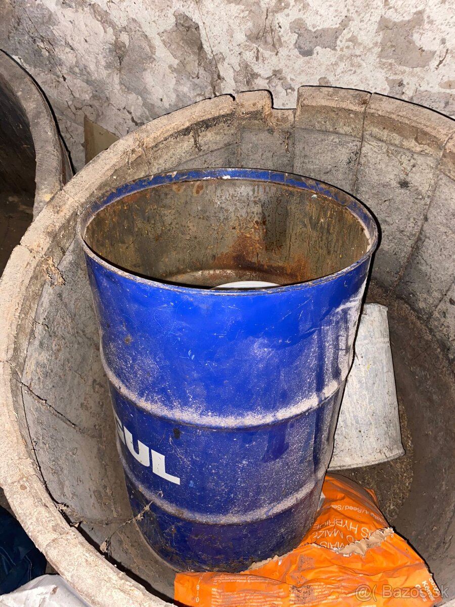 Drevené sudy rôzne typy