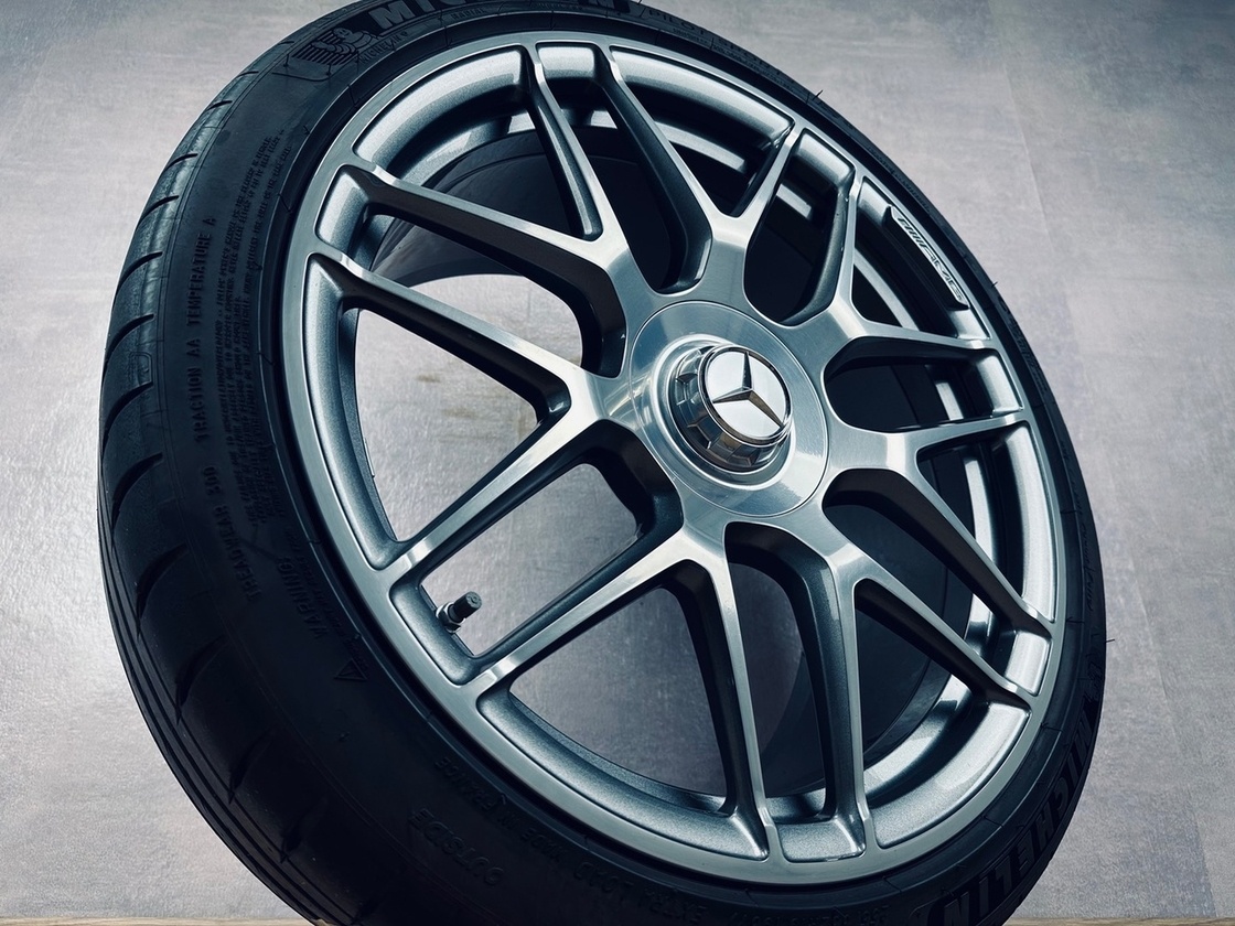 Originál letní kolesa Mercedes CLA45 AMG R19