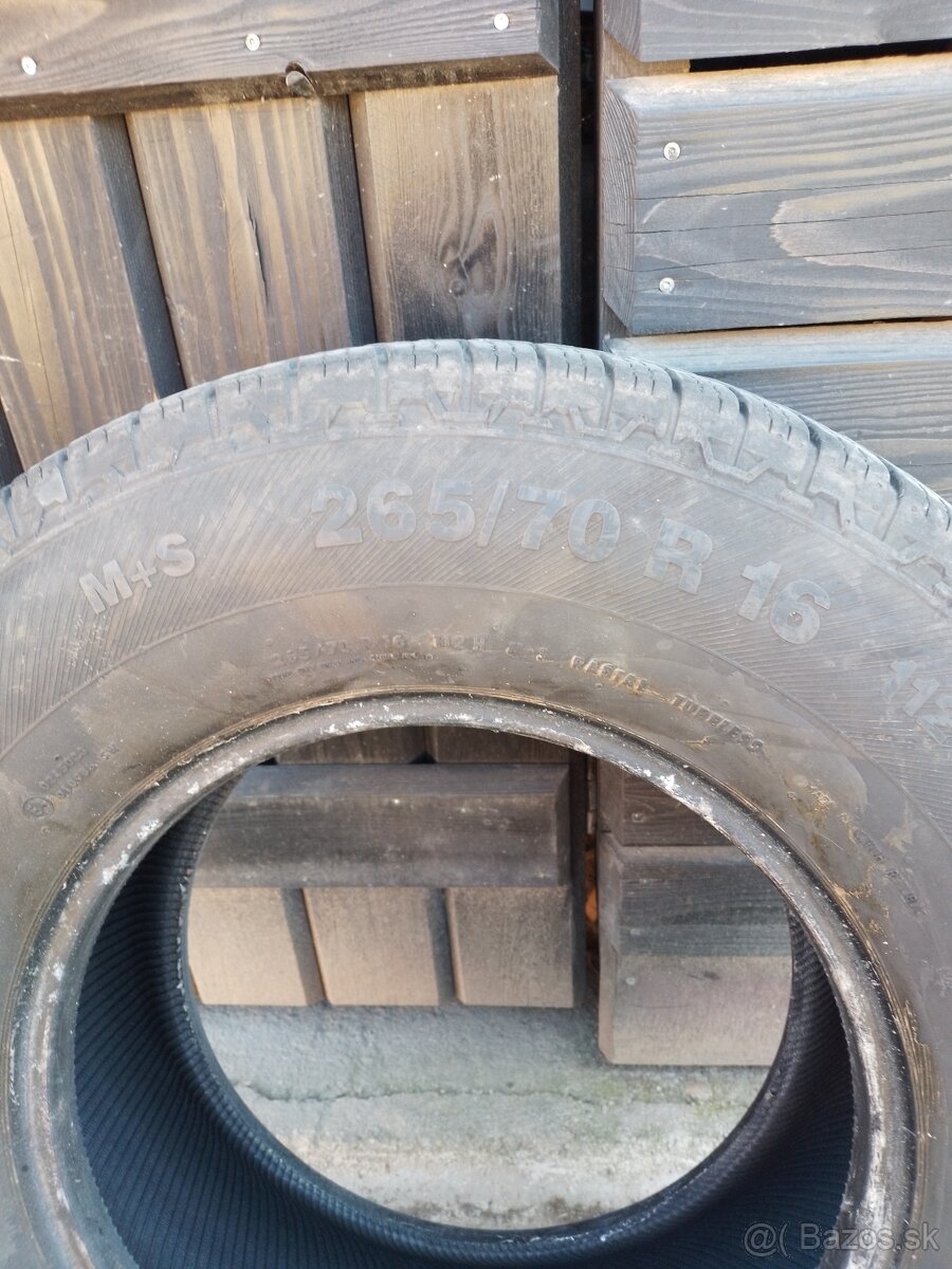 Pneu. 265/70 R16