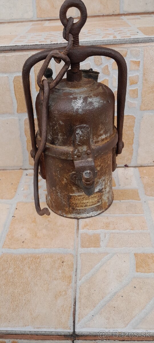 Banícka lampa so stítkom