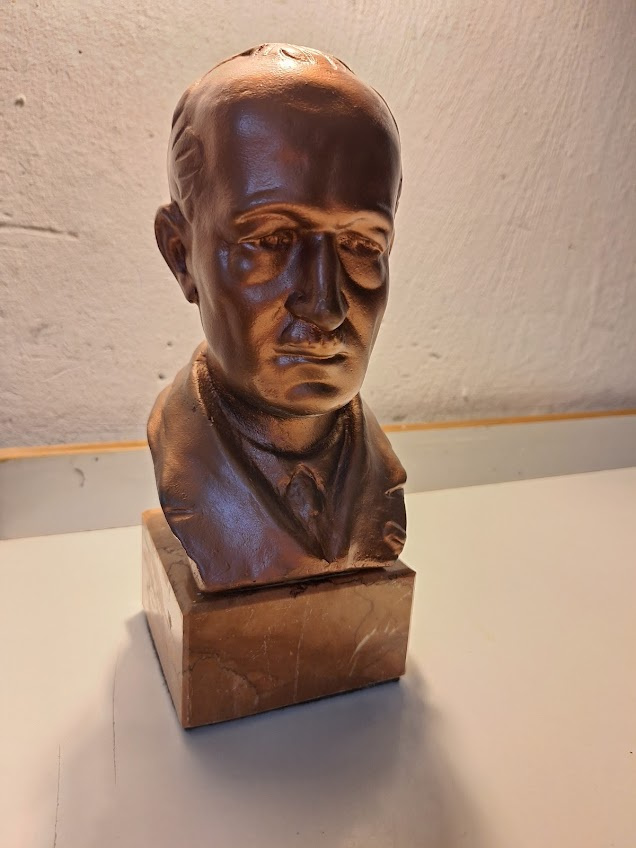 Busta Edvard Beneš