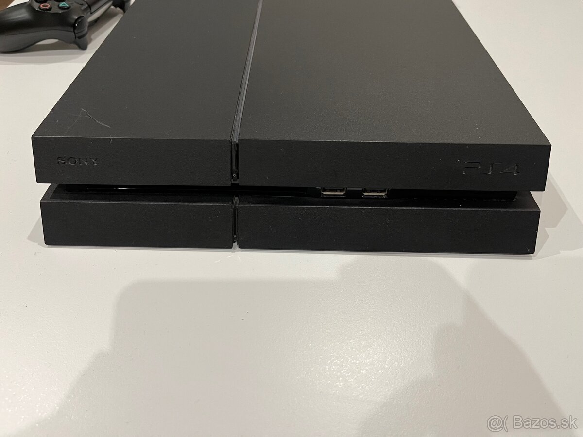 PlayStation 4 - 500GB