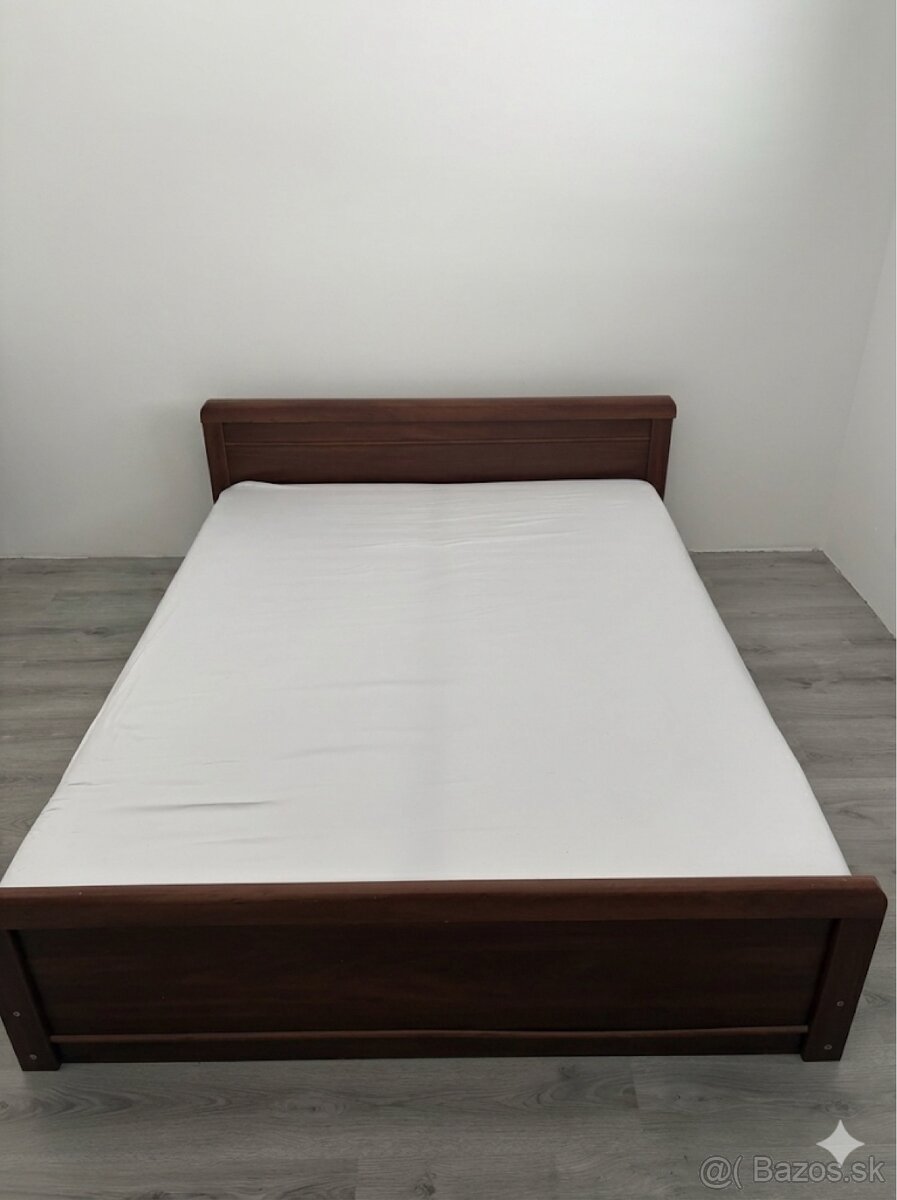 Manželská posteľ 160x200