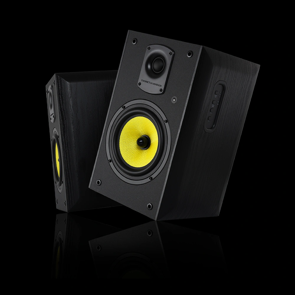 Predam aktivne reproduktory Thonet & Vander® Kugel™