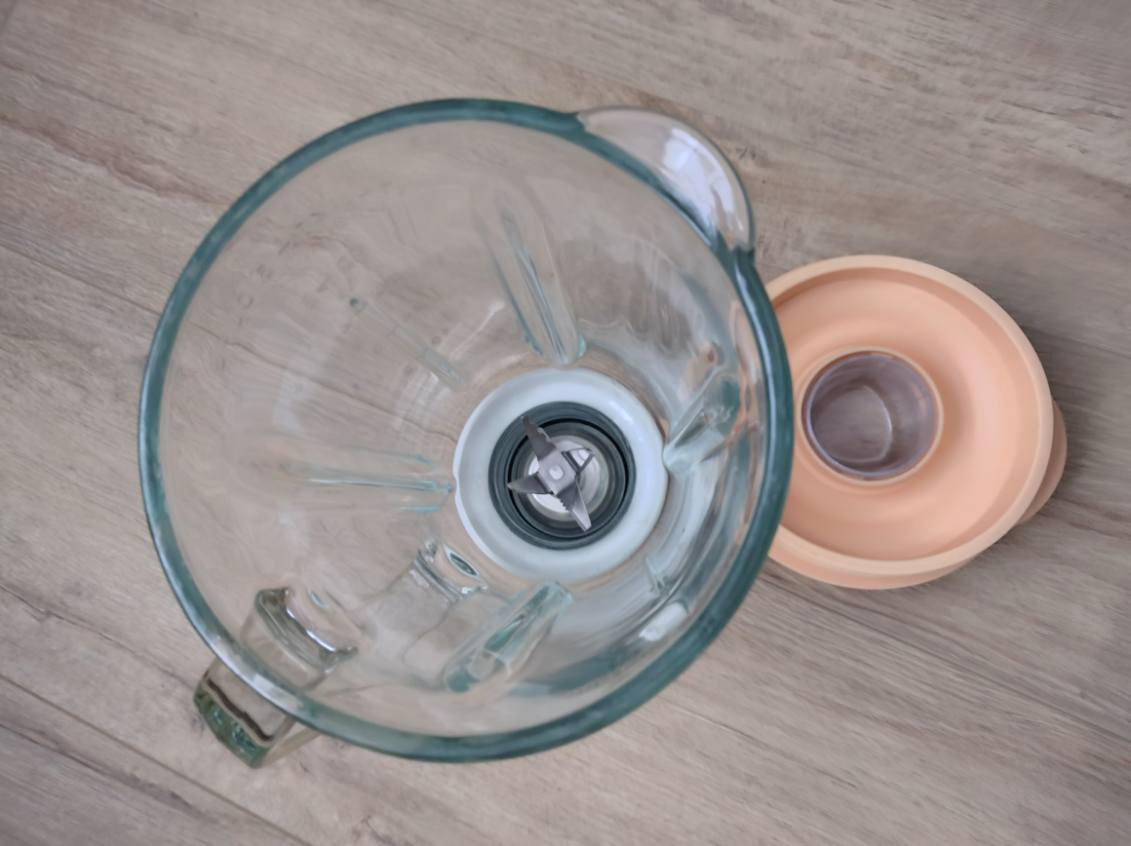 nahradna sklenená mixovacia nádoba komplet s vrchnakom a noz