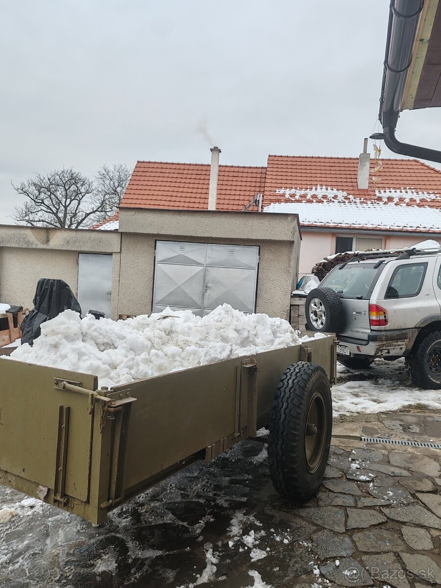 Predám vlečku možnosť zapojiť za auto aj za traktor