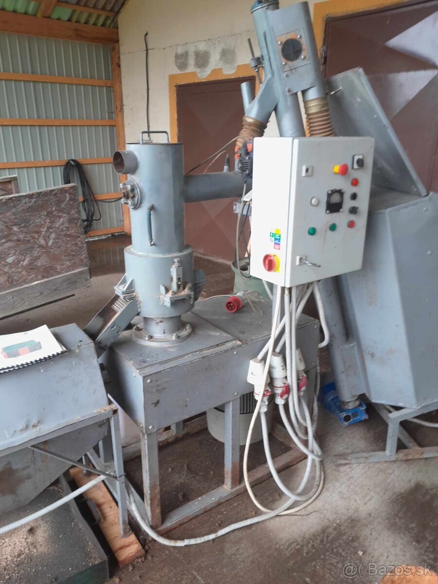 Linka na výrobu peliet.