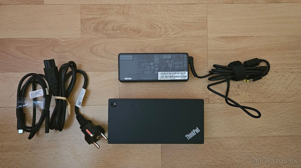 Lenovo ThinkPad Universal USB-C Dock 40AY