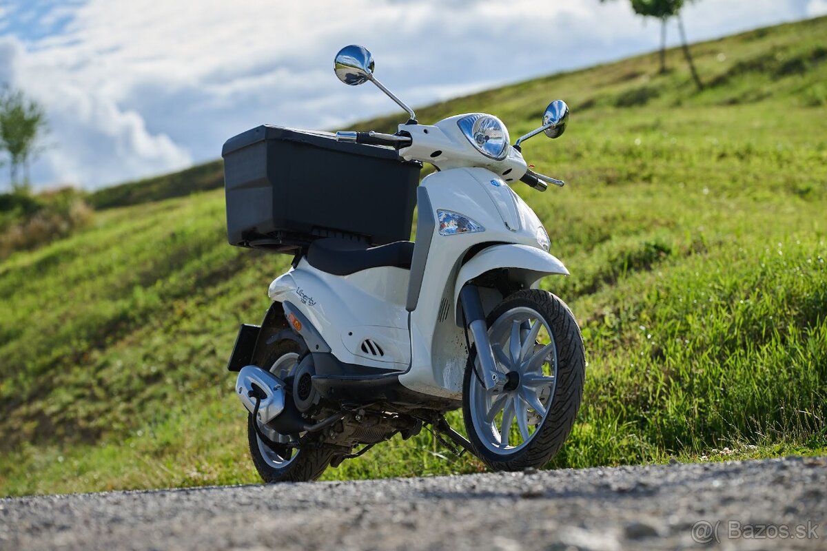 Piaggio liberty 125 delivery