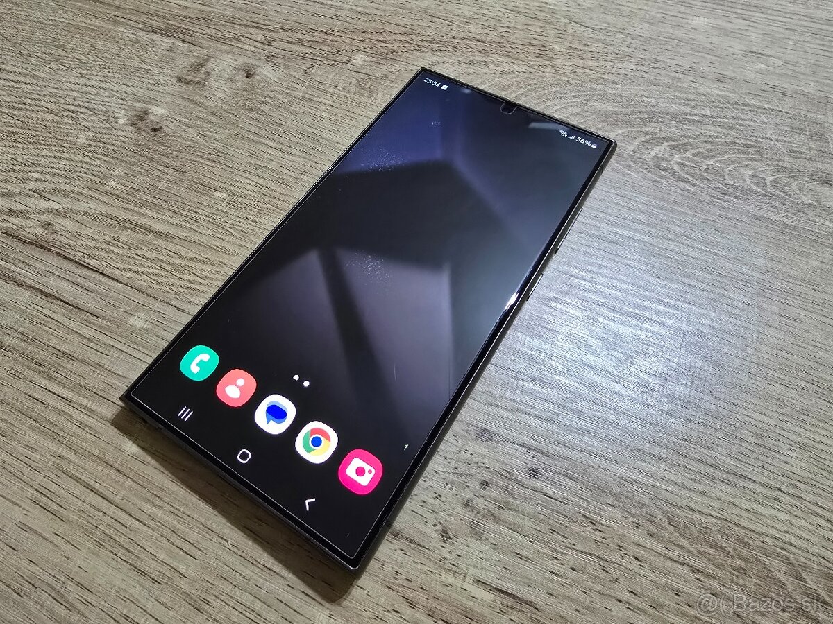 Samsung S24 ultra 256gb plnefunkcna len ma jednu bodku na di