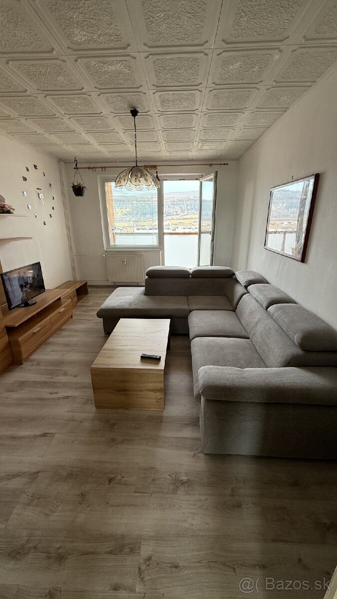 Ponúkam na prenájom 3 izbový byt NMnV