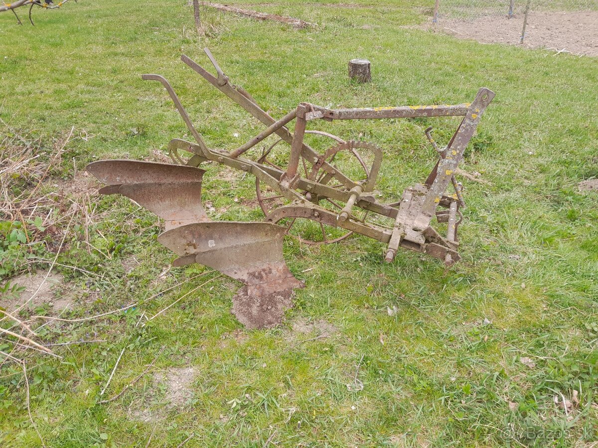 Pluh za traktor