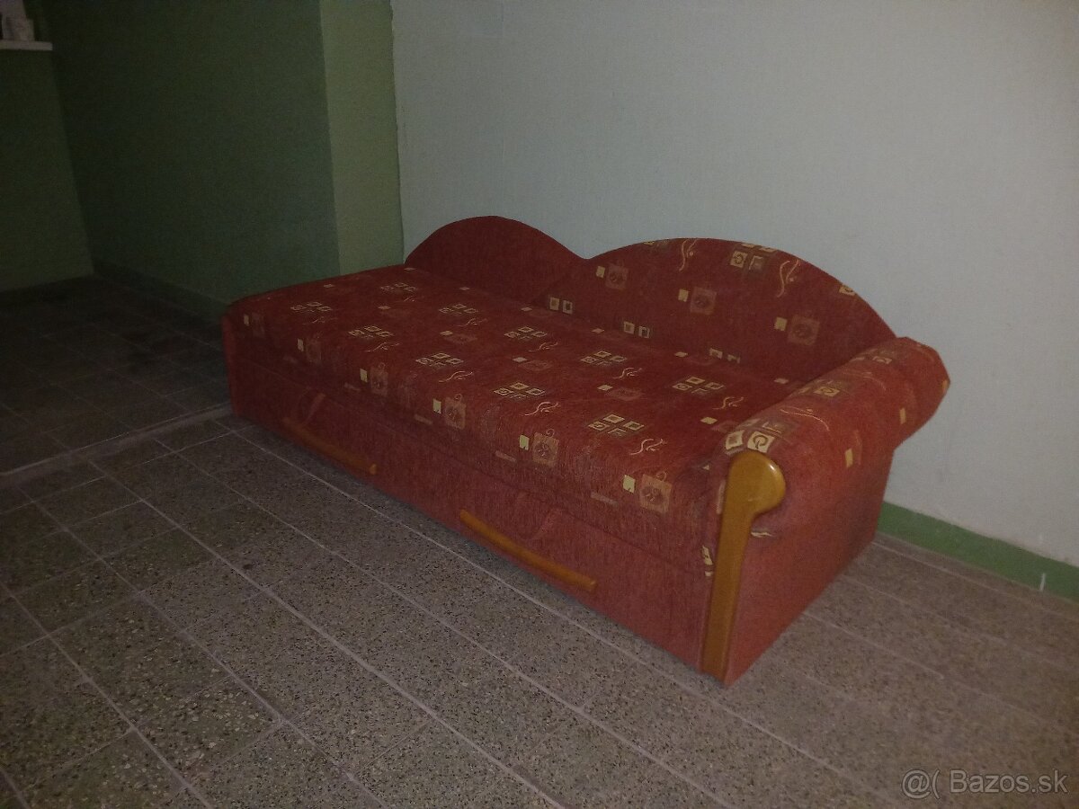 Predám rozkladaciu sedačku s úložným priestorom