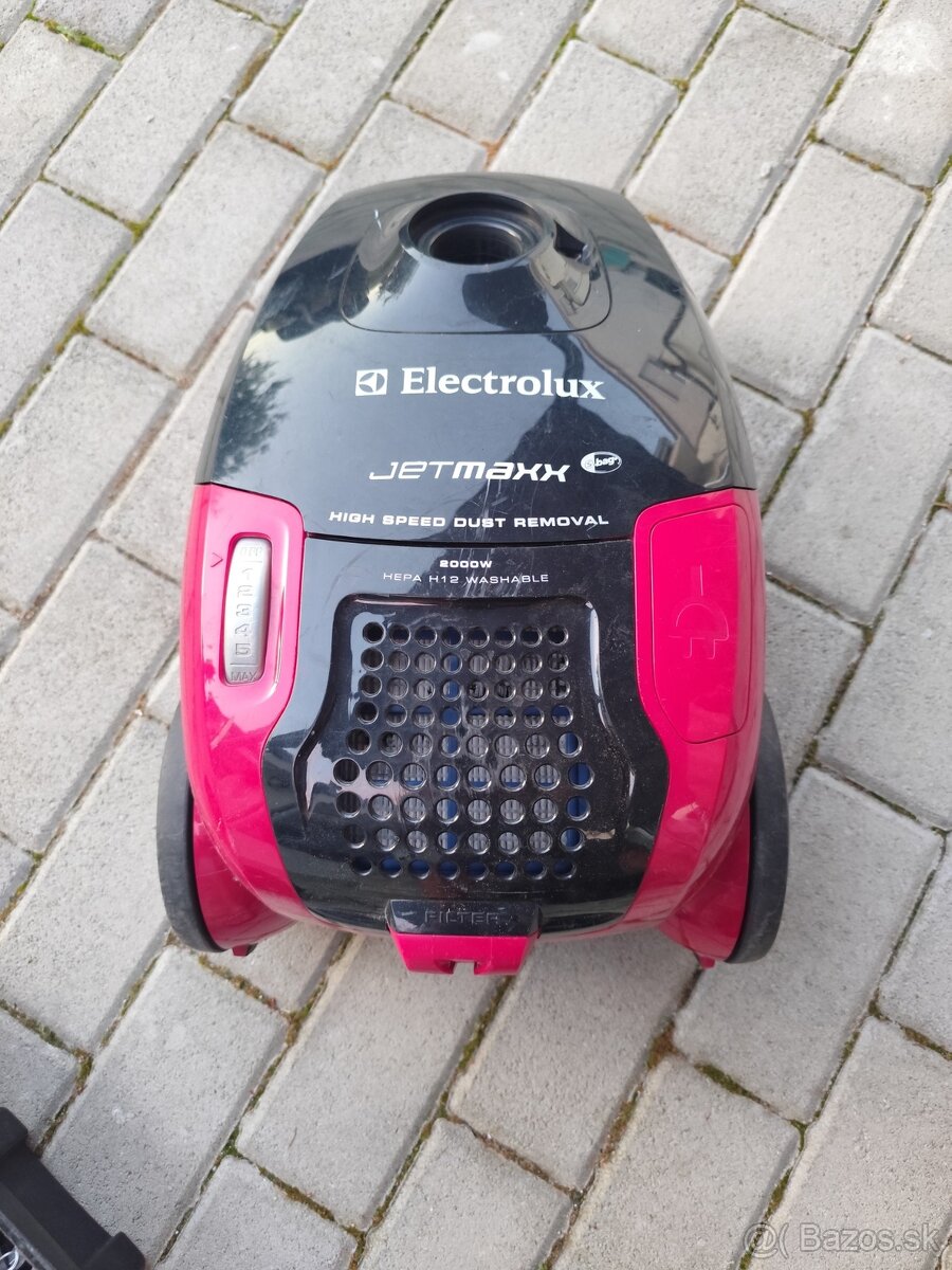 Na náhradné diely elektrolux vysávač