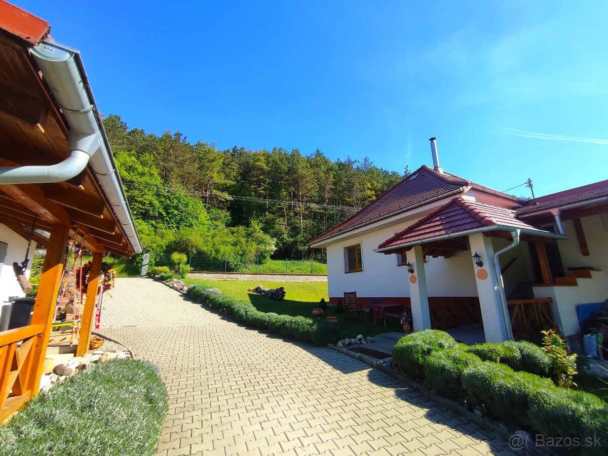 Ponúkame na predaj rodinný dom v obci Hrádok