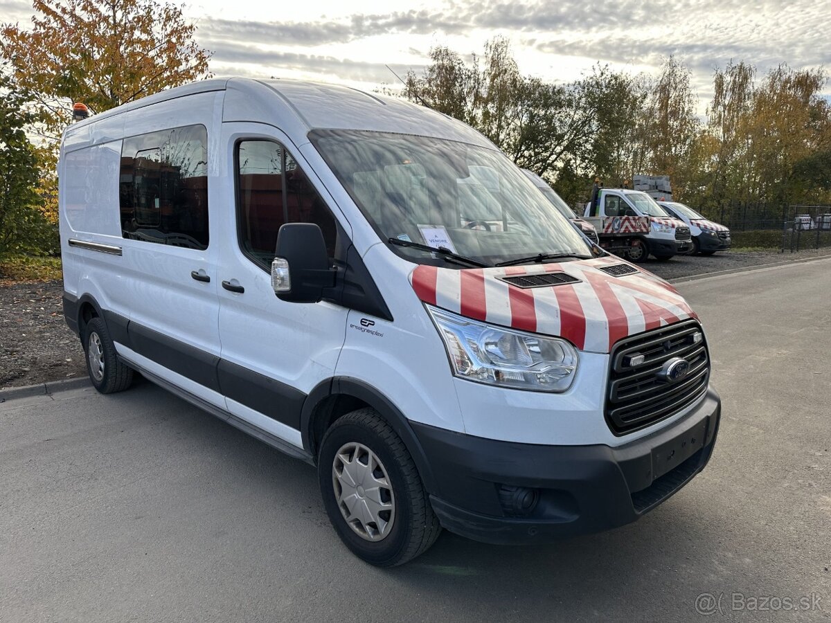 Ford Transit 2.0 TDCI 130K L3H2 6- Miest LED-Navi- Ťažné