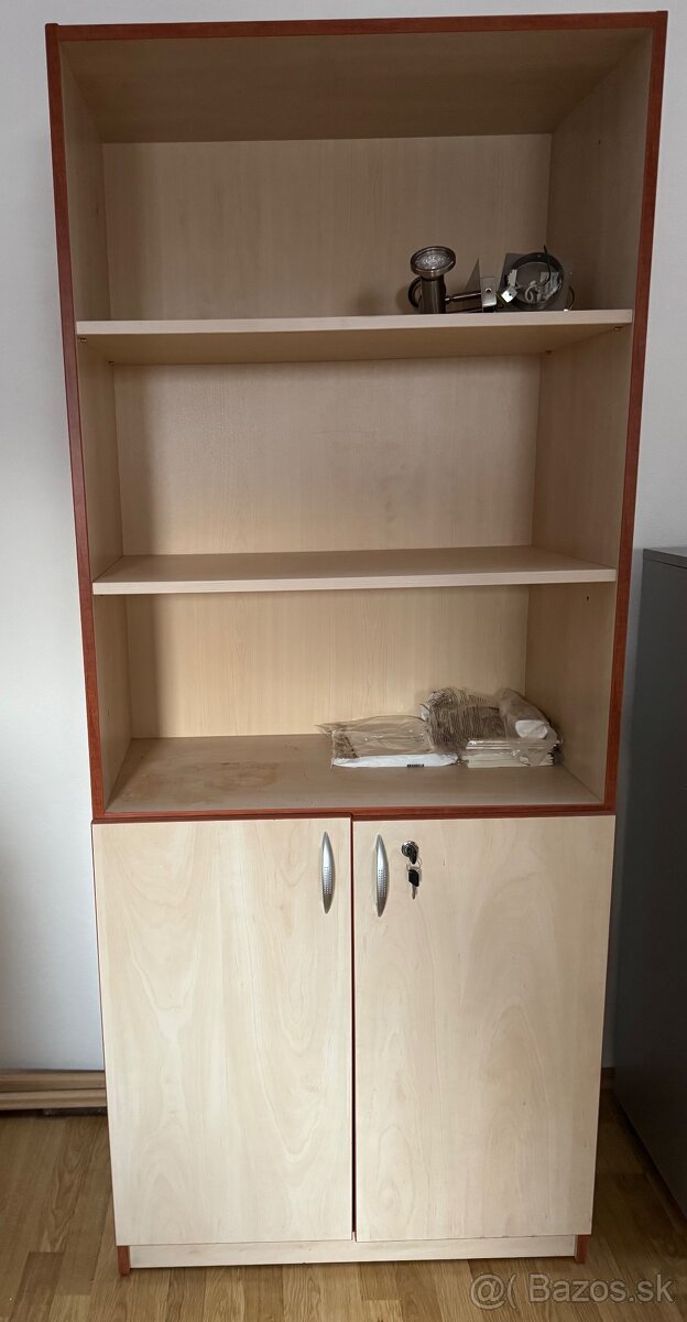 Kombinovaná skriňa