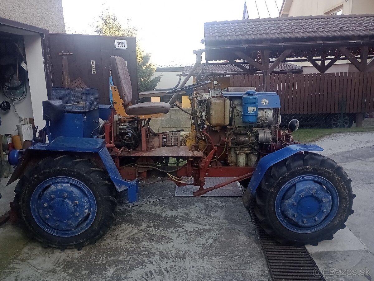 Predám traktor