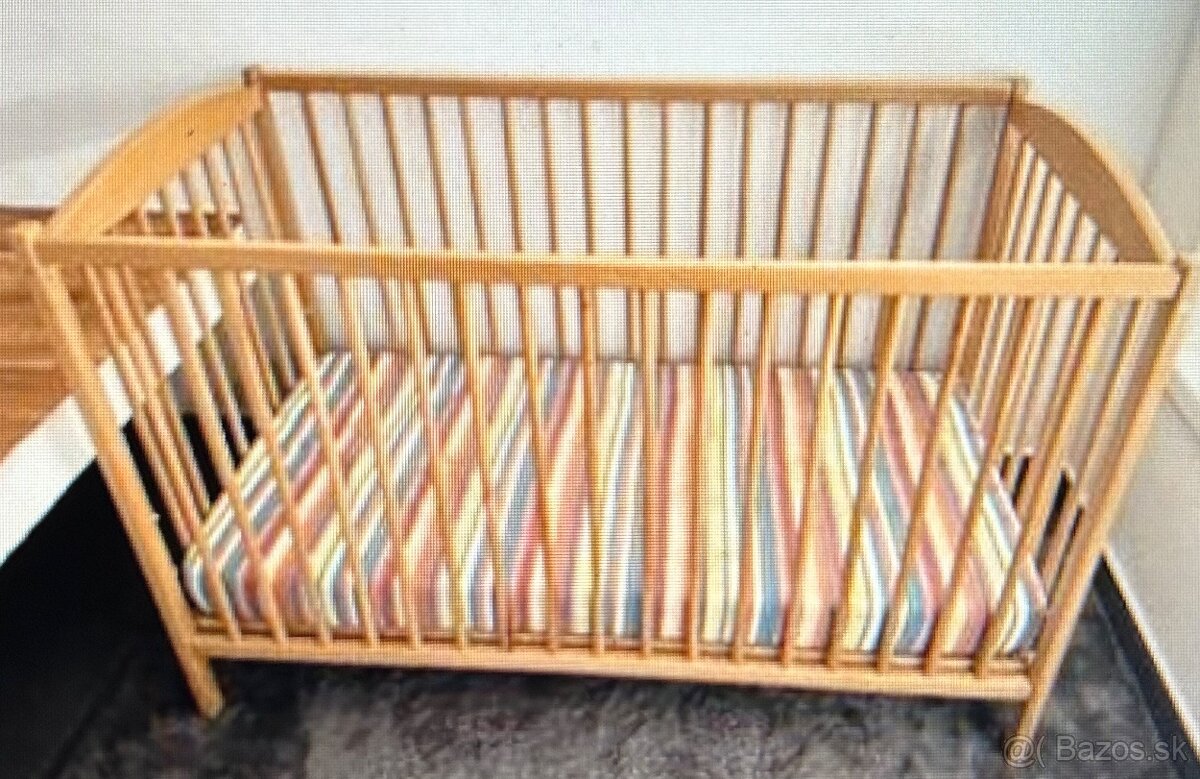 Detská postieľka + darček