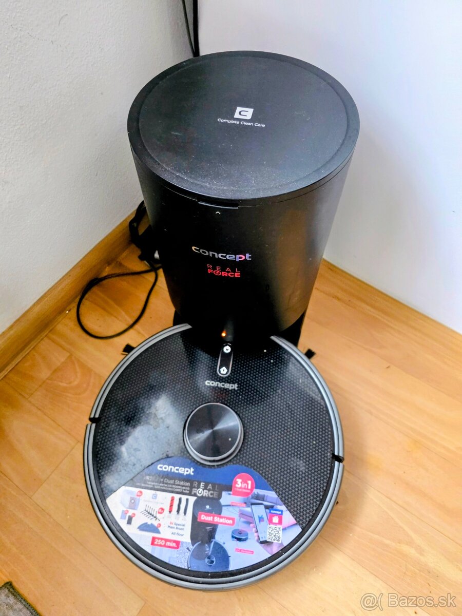 ROBOTICKÝ VYSÁVAČ