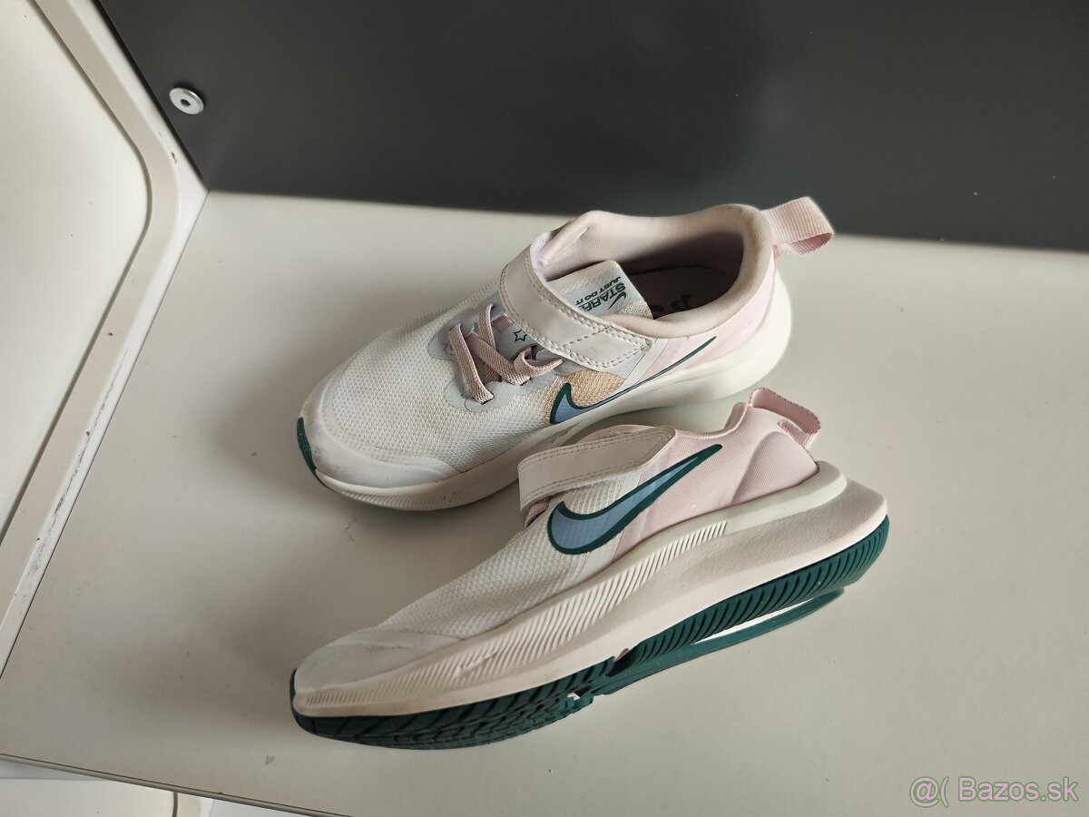 Tenisky Nike veľ.28,5