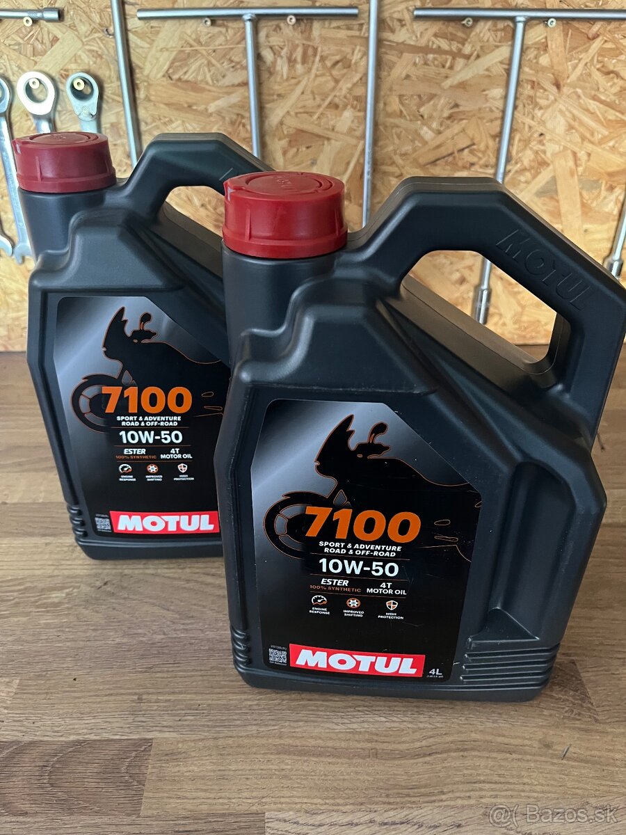 Motul 7100