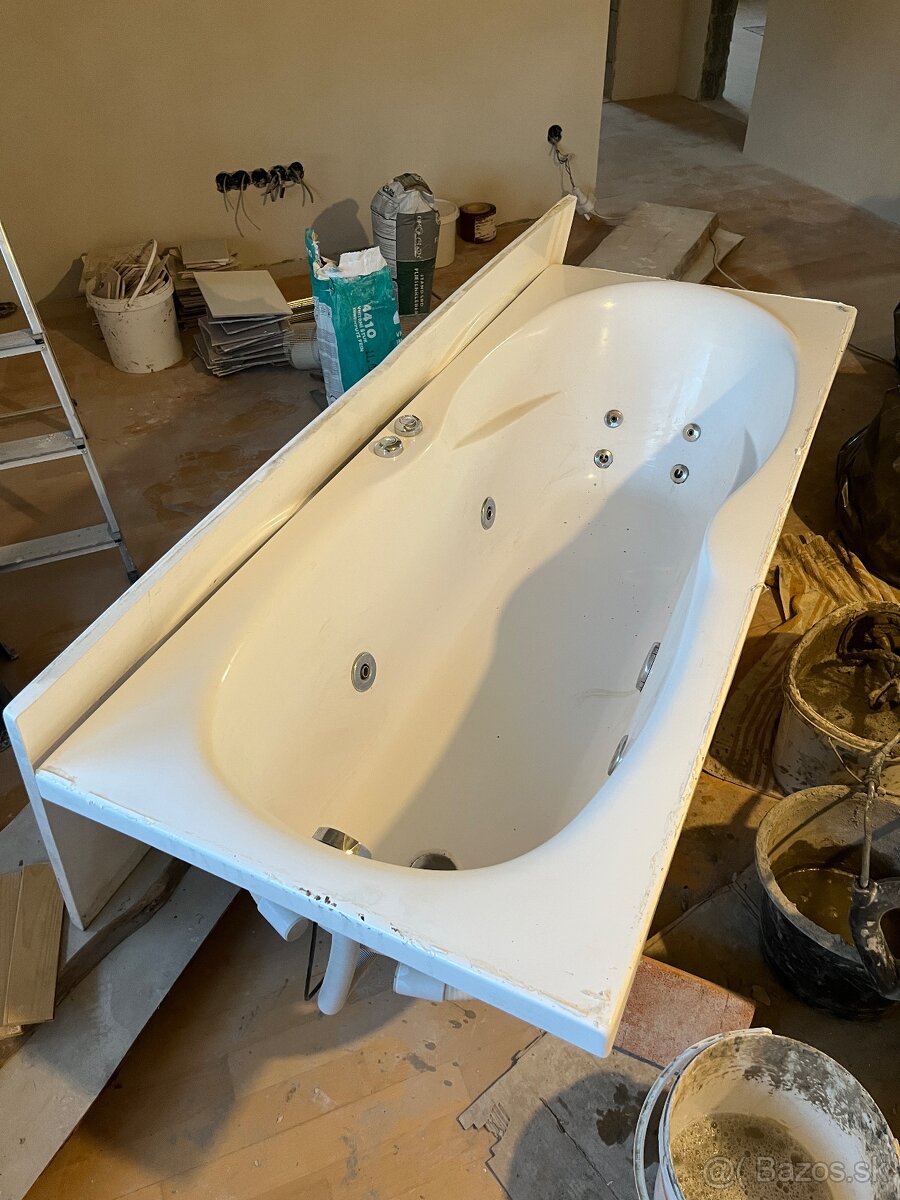 Vaňa s hydromasažnymi tryskami 170x70