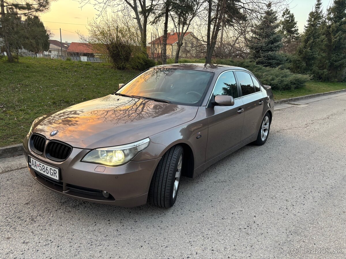 BMW e60 520i manual