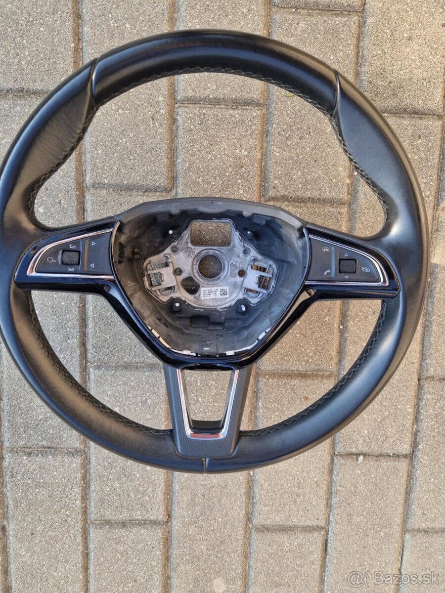 Rozpredám škoda octavia 3
