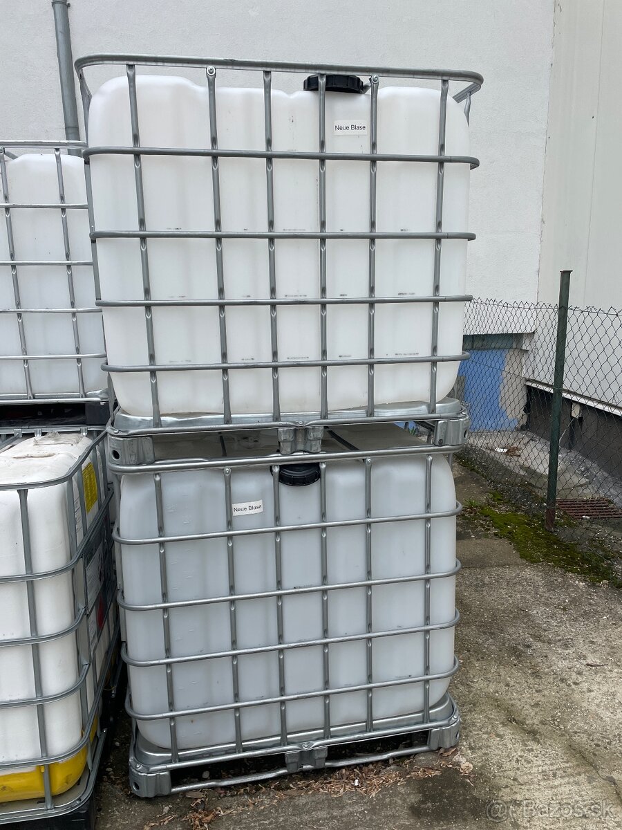 Nádrž 1000l IBC kontajner