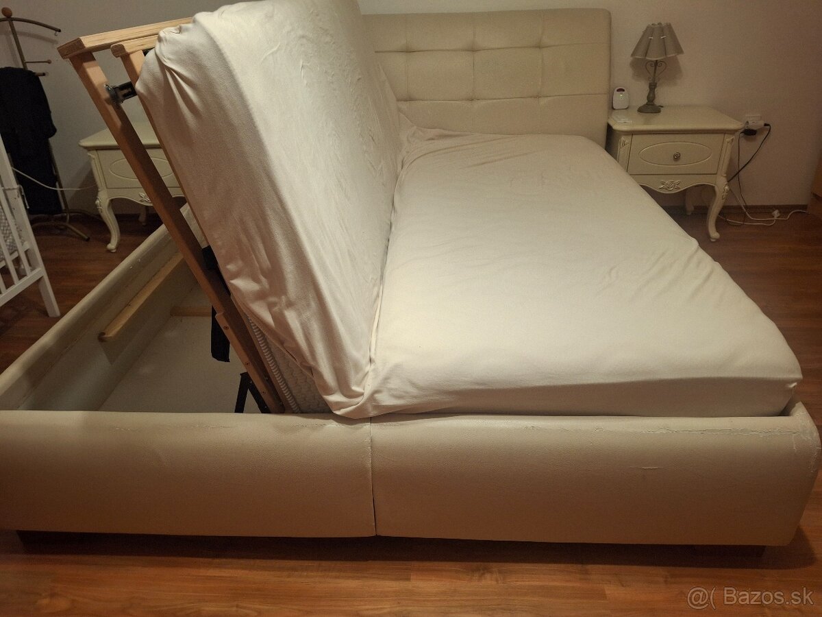 Manželská postel