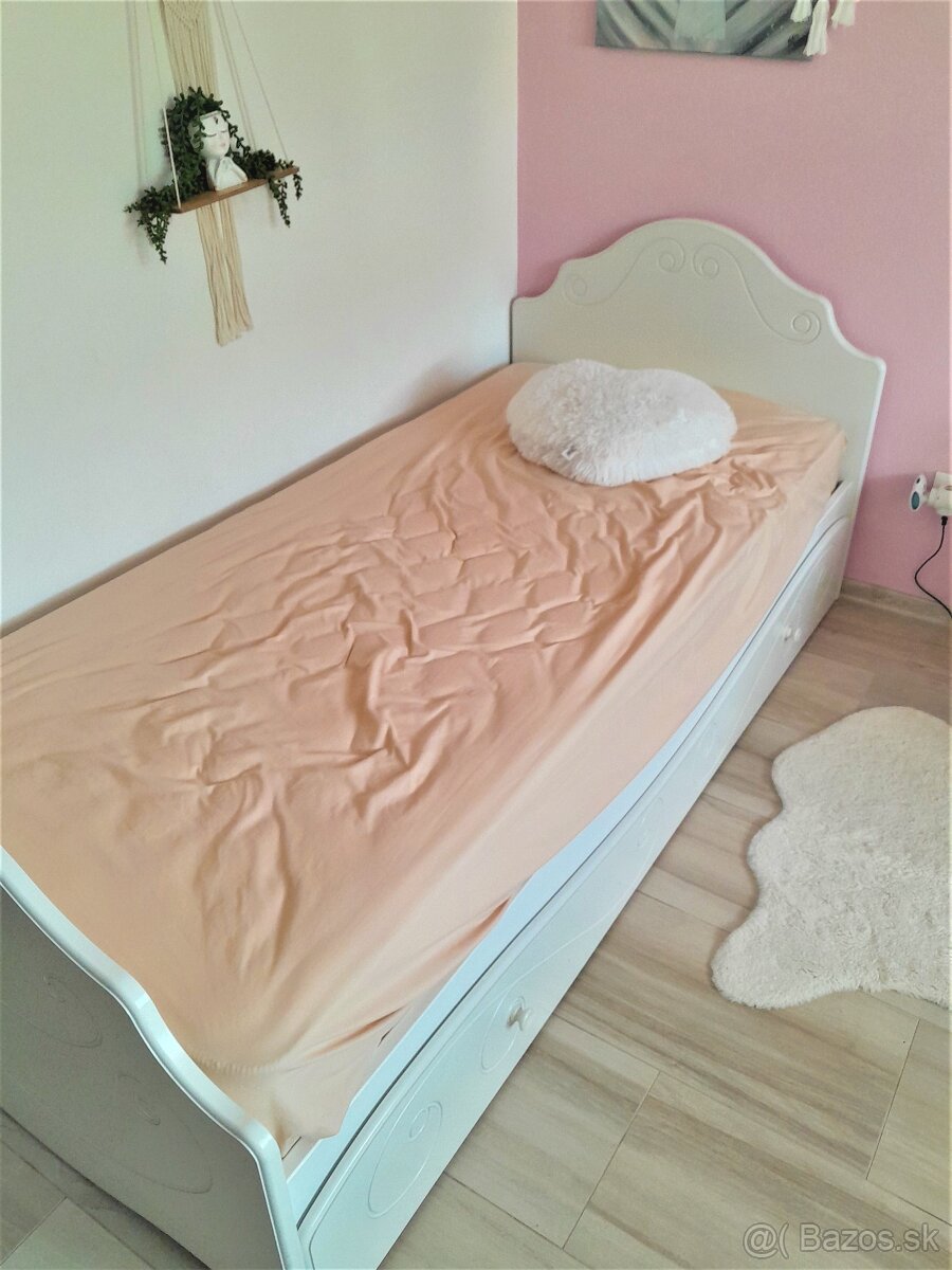 Posteľ do detskej izby-90x200cm